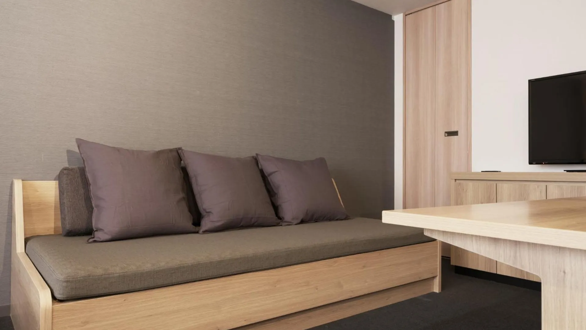 Mimaru Tokyo Nihombashi Suitengumae 4*,